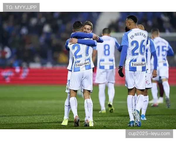 萨内状态回暖,速度与技巧融合激活球队进攻 萨内状态回暖,速度与技巧融合激活球队进攻