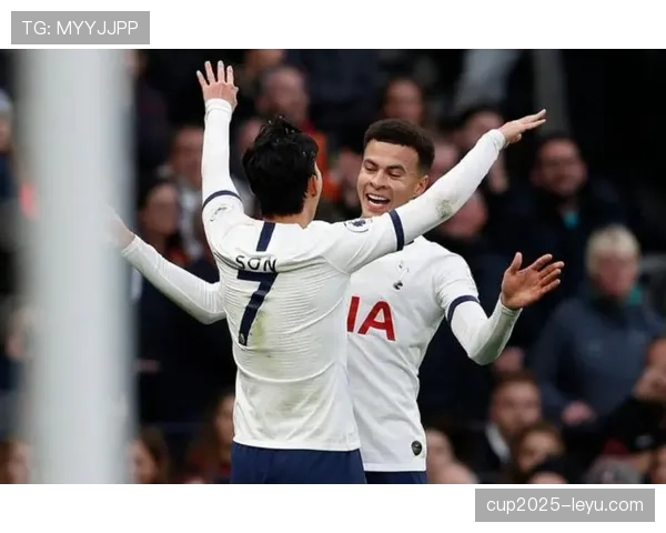 利罗伊·特罗萨德闪耀英超，关键表现助球队领跑积分榜