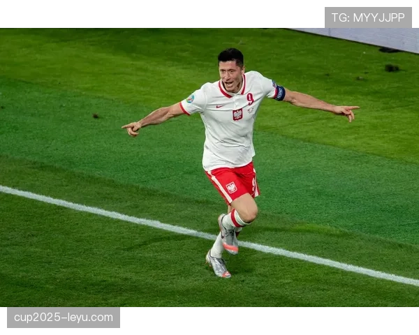 莱万多夫斯基展望2026世界杯:渴望率波兰队实现历史性突破 莱万多夫斯基展望2026世界杯:渴望率波兰队实现历史性突破