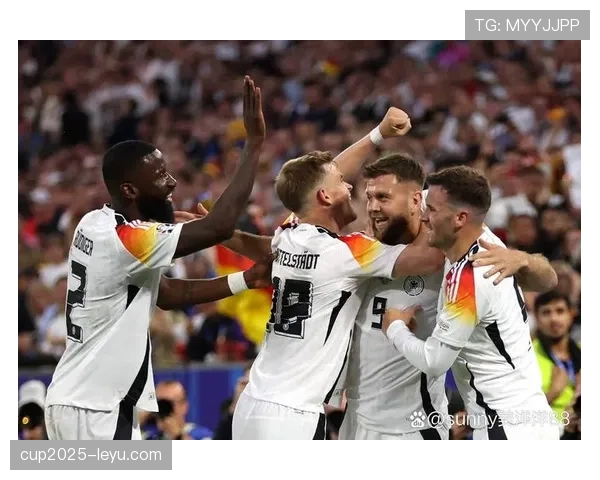 欧洲杯预选赛激战正酣,多国球队全力争夺晋级名额 欧洲杯预选赛激战正酣,多国球队全力争夺晋级名额