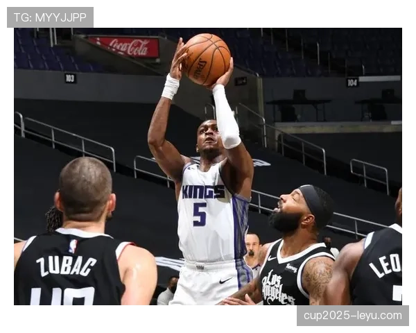 关键时刻闪耀：球员高光表现回顾与深度解析